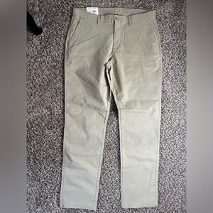 English Laundry Light Khaki Chinos 34x32 NWT